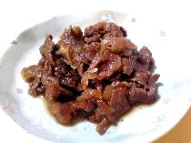 牛肉と玉ねぎの甘辛煮