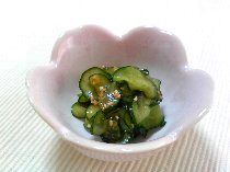 きゅうりのごま油風味