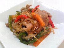豚肉とお野菜の味噌ゴマ炒め